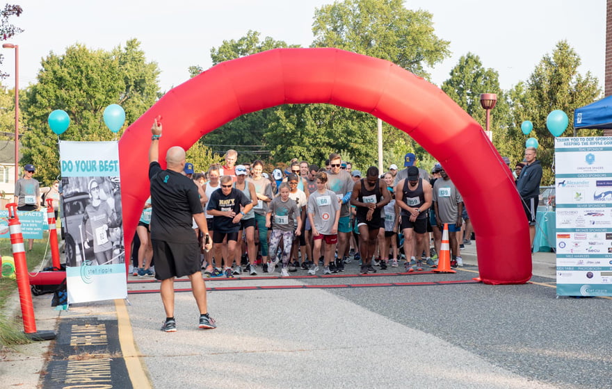 Annual Steff Ripple and The Light House Shelter 5K runs Studio 343